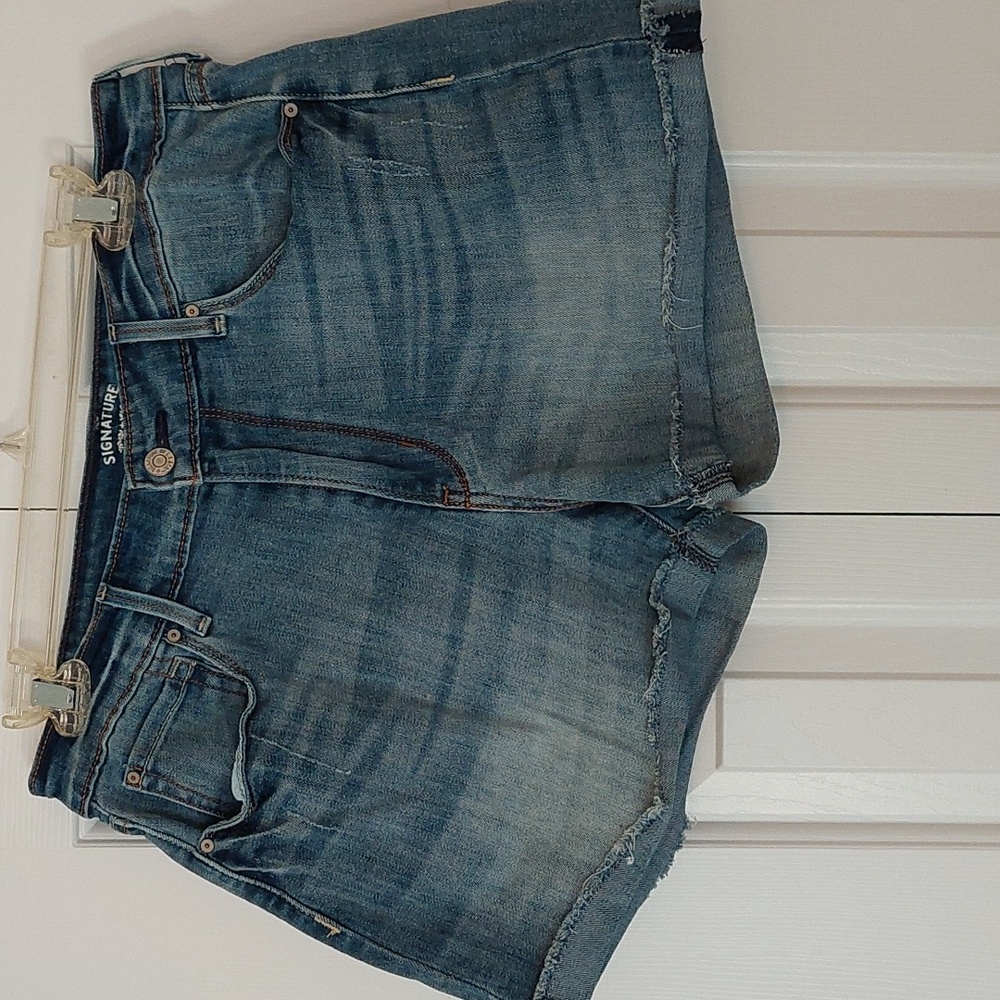 Levis signature high rise  short